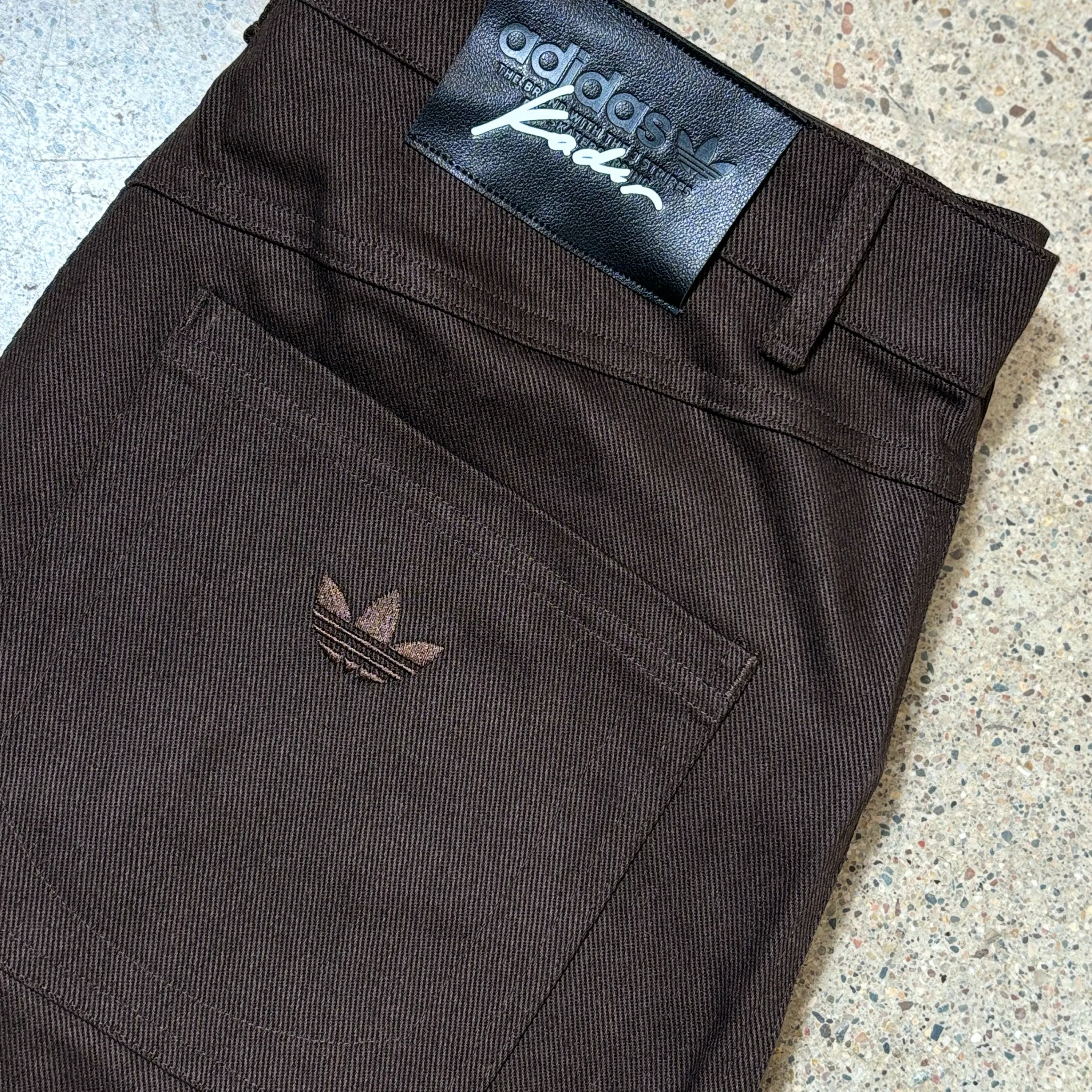 ADIDAS KADER PANT - BROWN