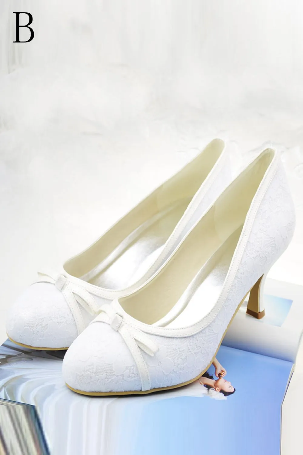 Elegant Close Toe Handmade Comfortable Lace Wedding Shoes S38