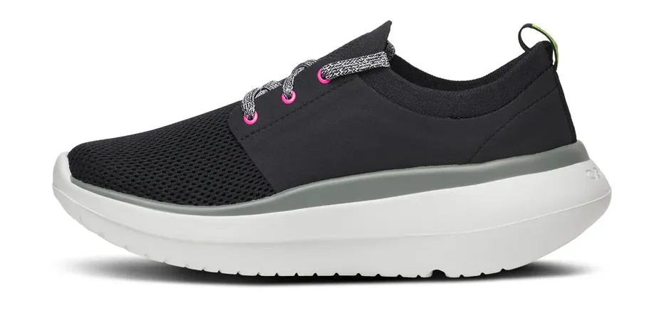 OOFOS Women's OOmy Stride - White/Black