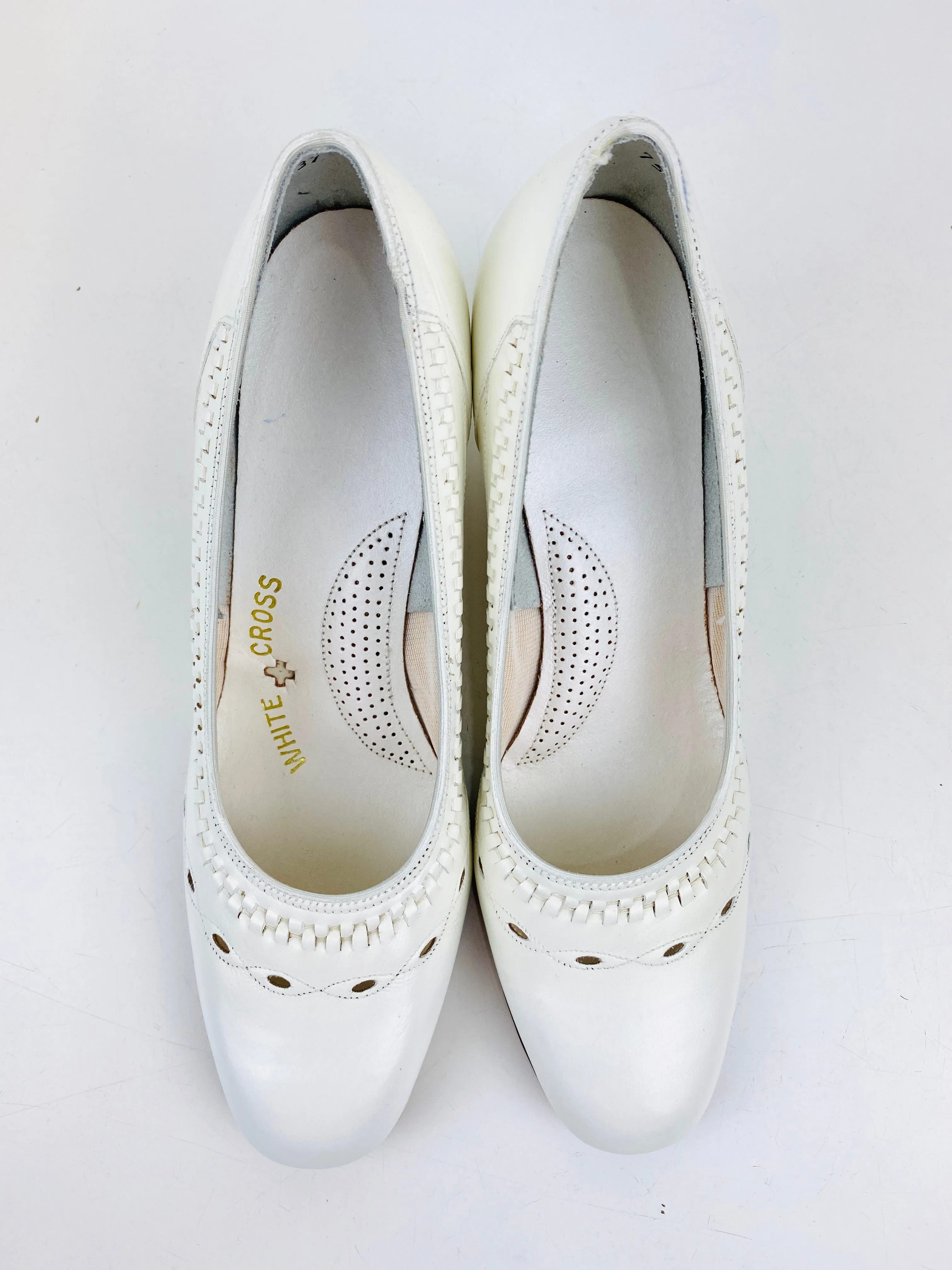 Vintage Deadstock Shoes, Women's 1980s White Leather Mid-Heel Pumps, NOS, 8230