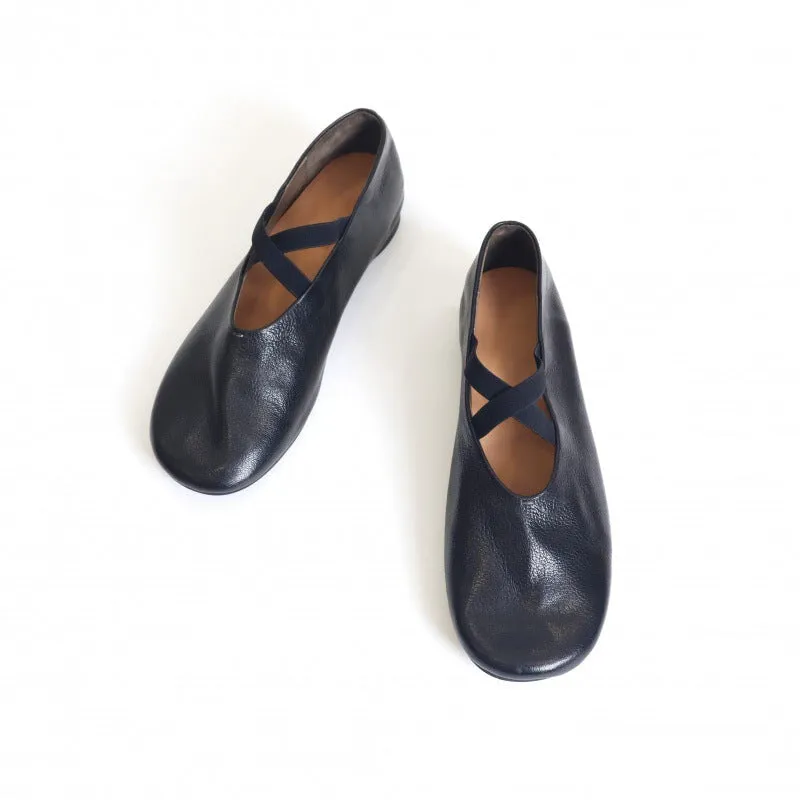 Women Handmade Leather Cross Strap Mary Jane Shoes in Black